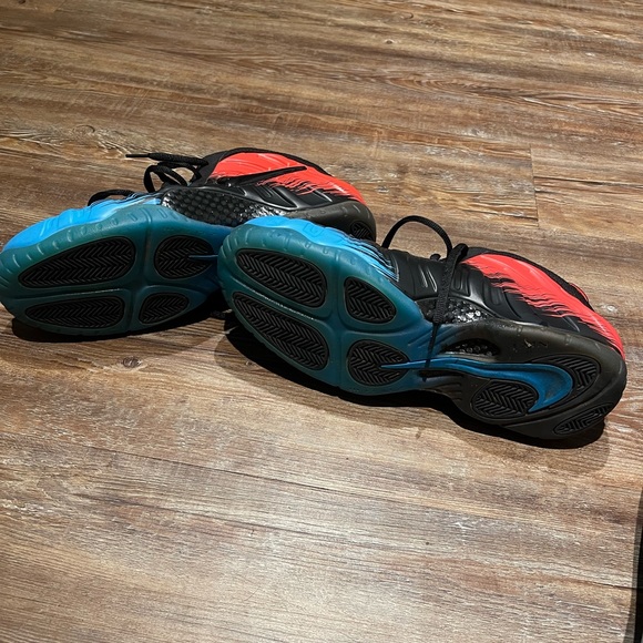 Nike Air Foamposite Pro Spider-Man - Picture 3 of 4